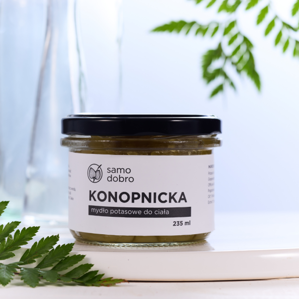 Z czułości dla Twojej skóry: mydło w paście z serii Konopnicka i myjka