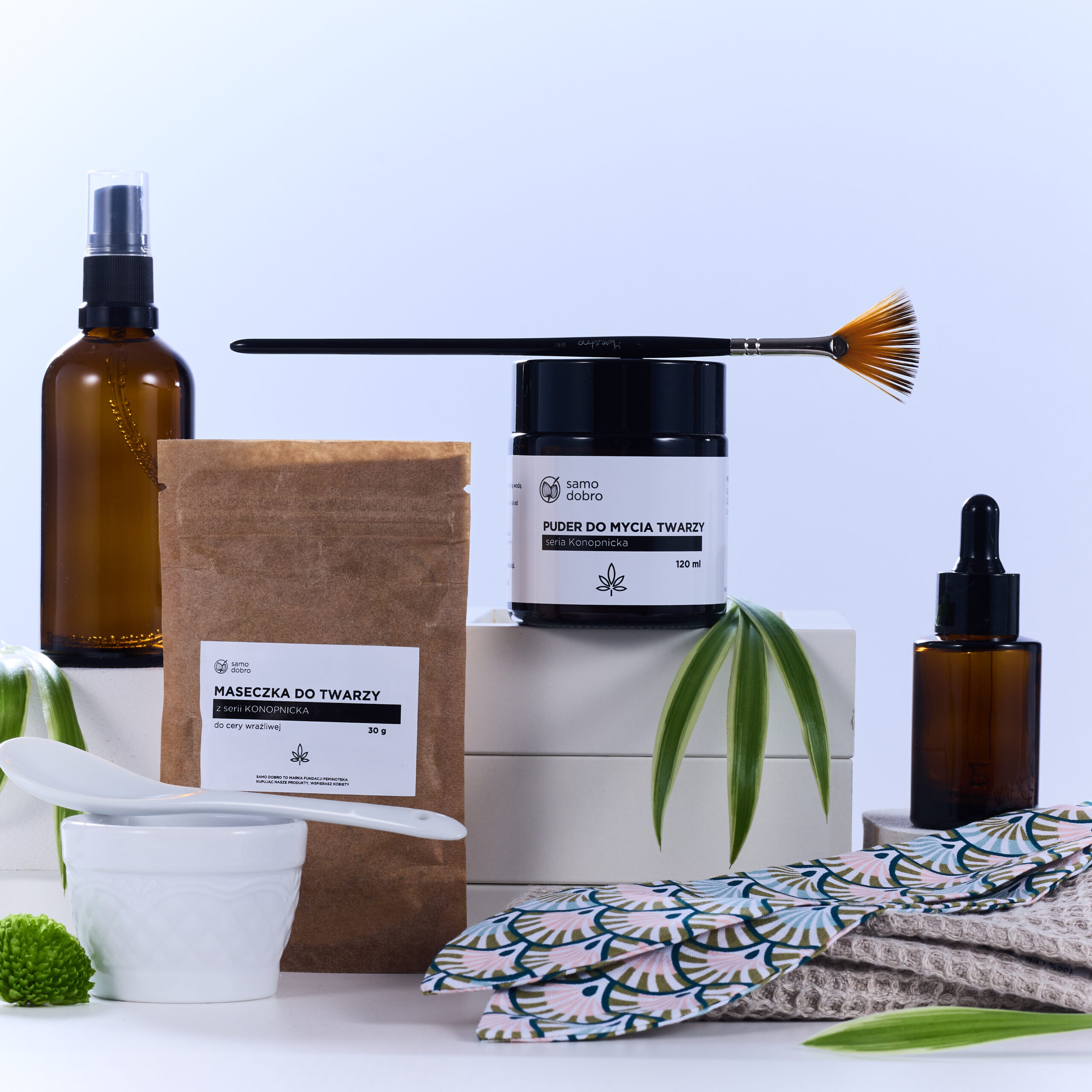 Maseczka do twarzy z serii Konopnicka - obrazek 2